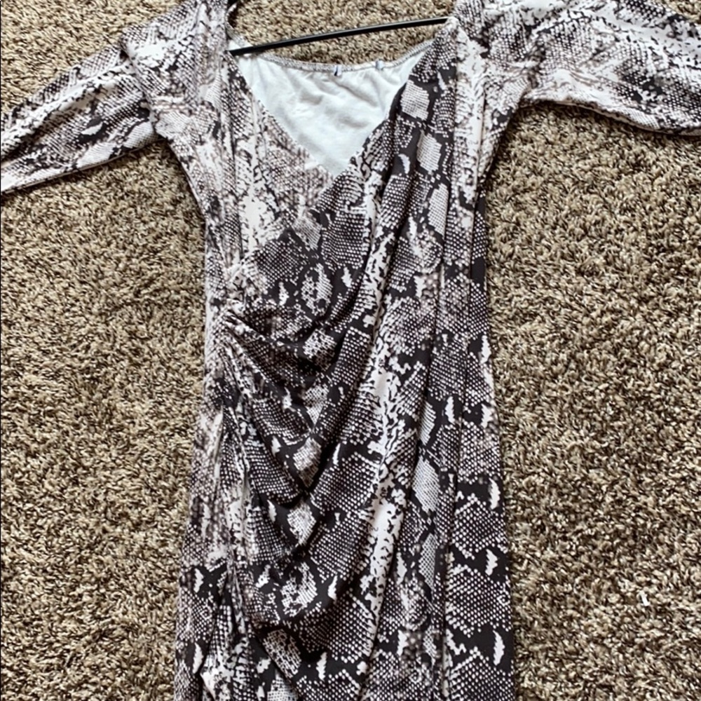BODYCON DRESS